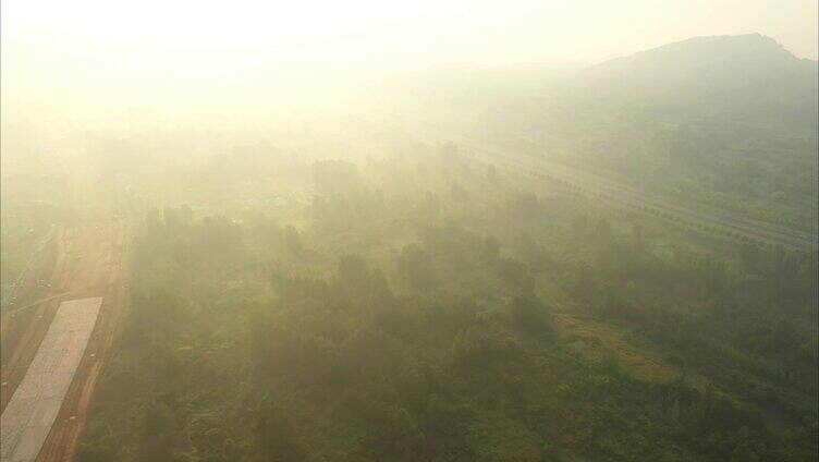云雾中的枣庄