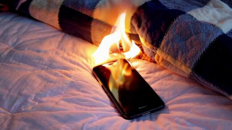 手机引起火灾手机着火