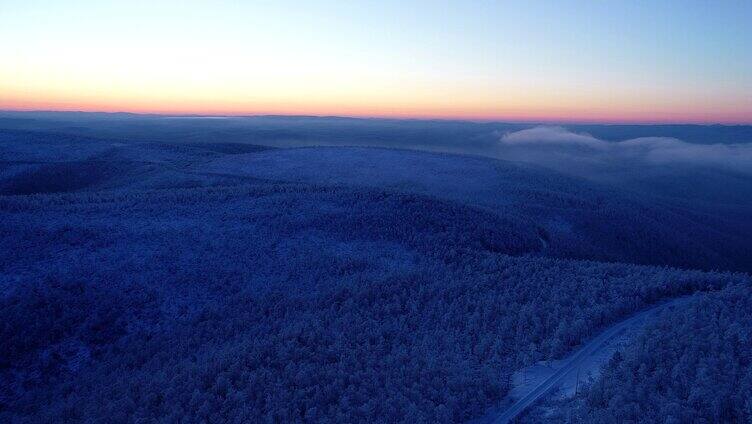 航拍大兴安岭雪色山林冷空气