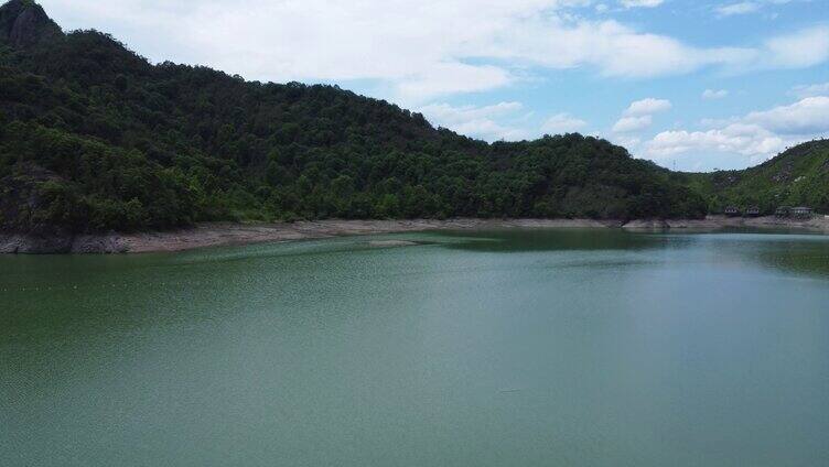 航拍天台山幸福水库美景