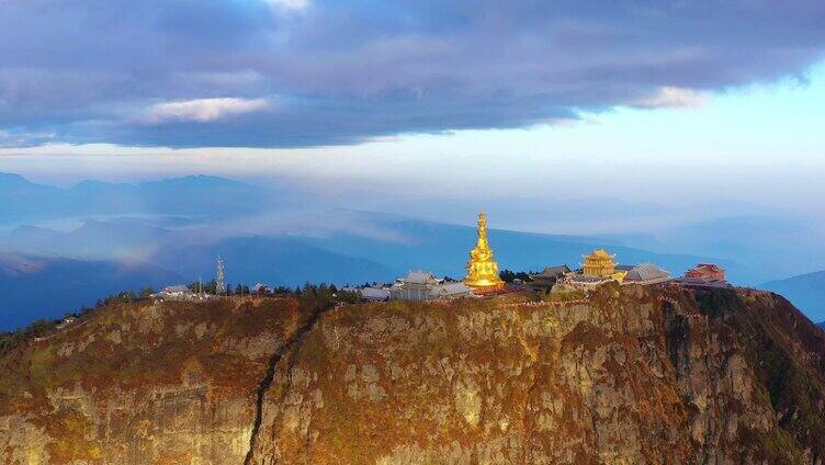 峨眉山航拍全景