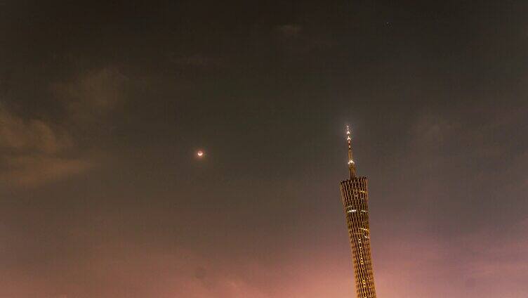 8K月亮顺着广州塔爬升延时等待日出