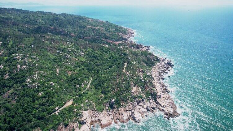 4K唯美夏天海洋小岛海水航拍空镜视频