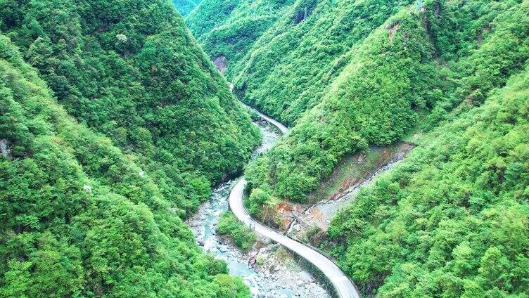 4K山谷基建道路河流航拍视频