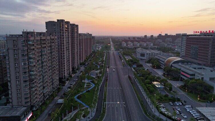 追逐夕阳追逐小城市的宁静