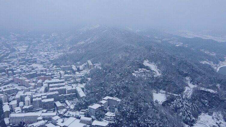 大雪之后的小县城银装素裹航拍素材