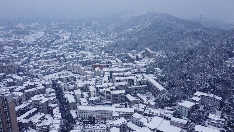 大雪之后的小县城银装素裹航拍素材