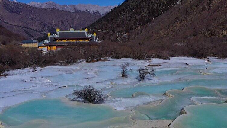 黄龙景区五彩池4K航拍