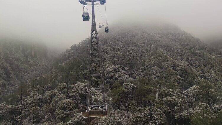 安徽黄山索道缆车雪山美景风景视频素材