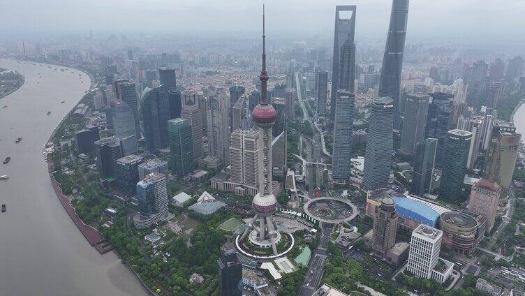上海阴天东方明珠塔