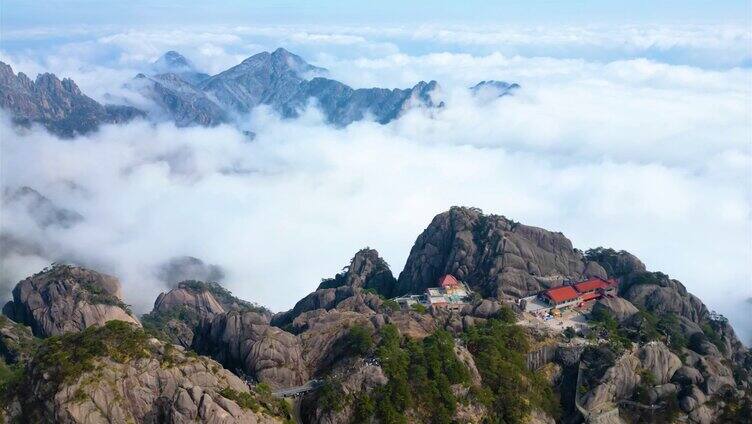 安徽省黄山风景区山峰云海航拍延时