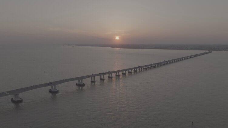 上海市东海大桥日落