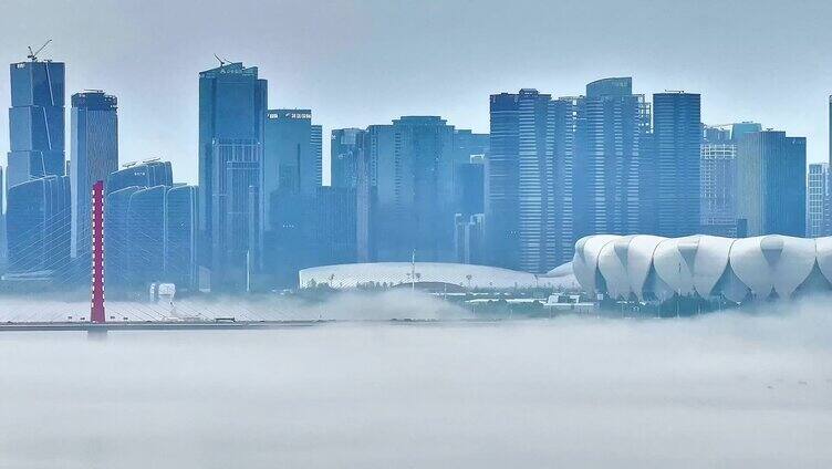杭州钱塘江的雾