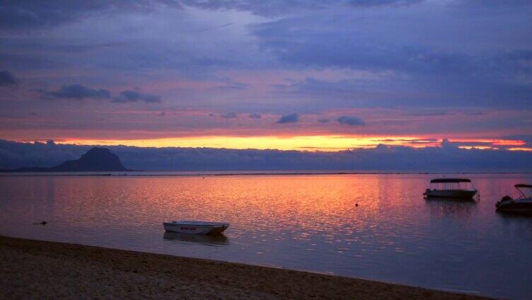 唯美浪漫的海边夕阳延时