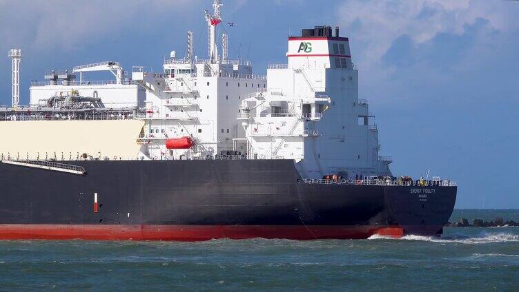 进出口贸易石油天然气运输船