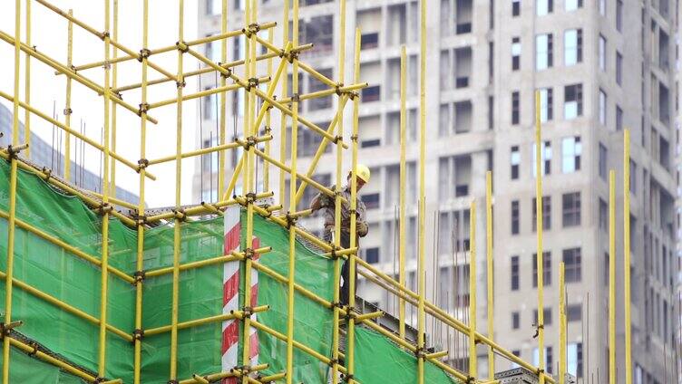 4k高质量建筑工人工地施工塔吊素材