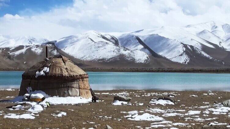 卡拉库尔湖和喀拉库勒湖雪山的自然人文风光