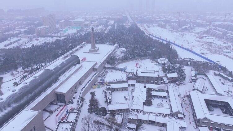 航拍枣庄雪中的影视城临山阁
