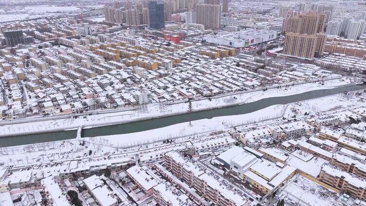 改造中的薛城沿河公园雪景