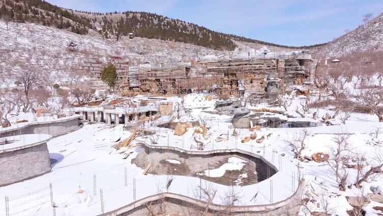 航拍峄城万福园雪中石榴园