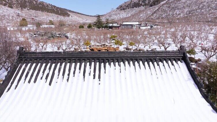 航拍峄城万福园雪中石榴园