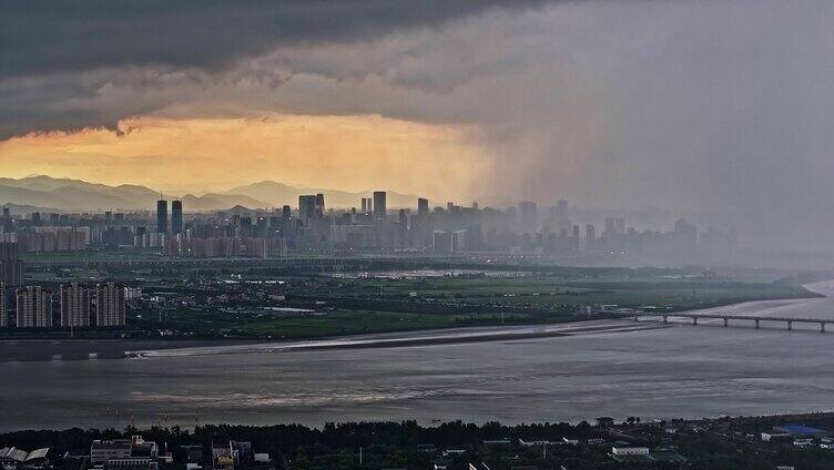 杭州弧状积雨云暴雨航拍