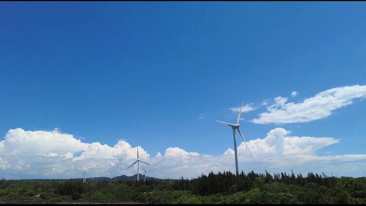  航拍海南海岸风力发电场