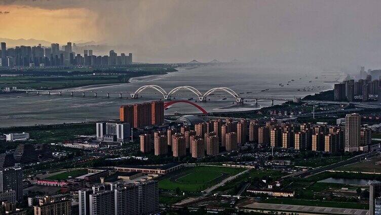 杭州弧状积雨云暴雨航拍