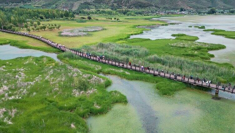 云南高原湖泊泸沽湖走婚桥景区