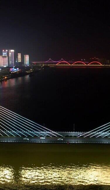 夜晚银盆岭大桥车流-城市夜景-竖版