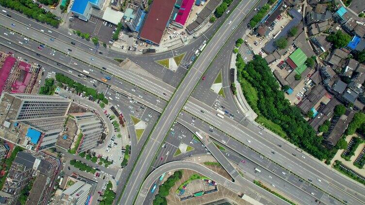 俯拍立交桥繁忙的道路车流