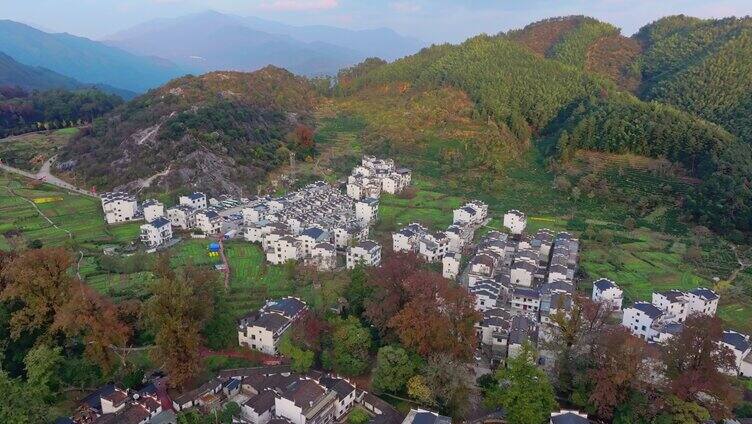 航拍秋天婺源石城红枫叶景区日出日落