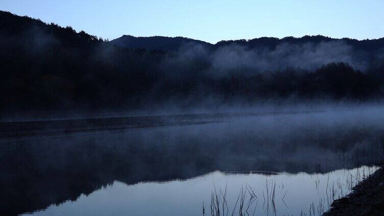 安徽皖南黟县村庄早晨秋色晨雾云海仙境