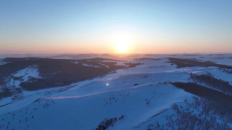 航拍内蒙古冬季雪原暮色