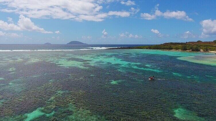 碧海蓝天海上风光航拍