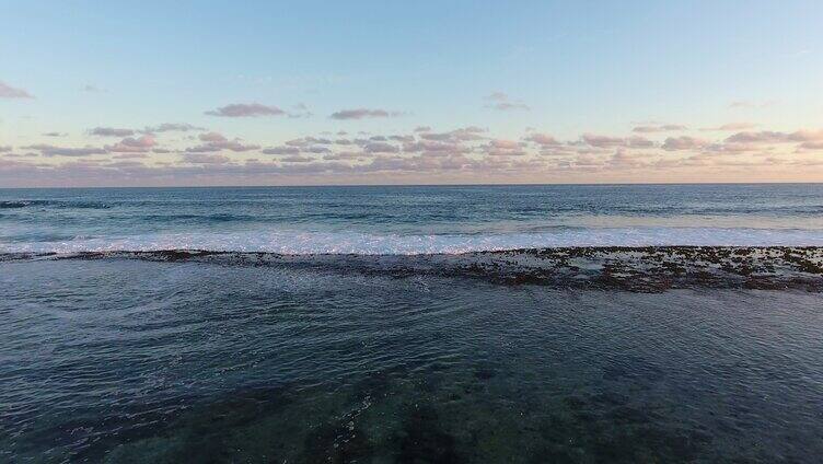 电影感航拍海面海浪大海片头片尾素材