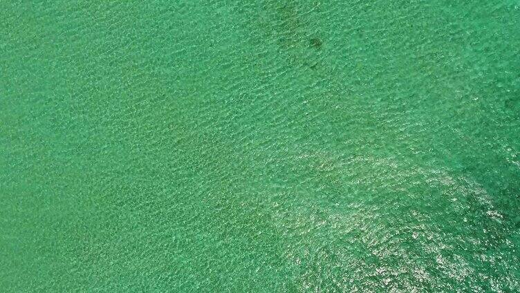 航拍离开水面海面背景素材