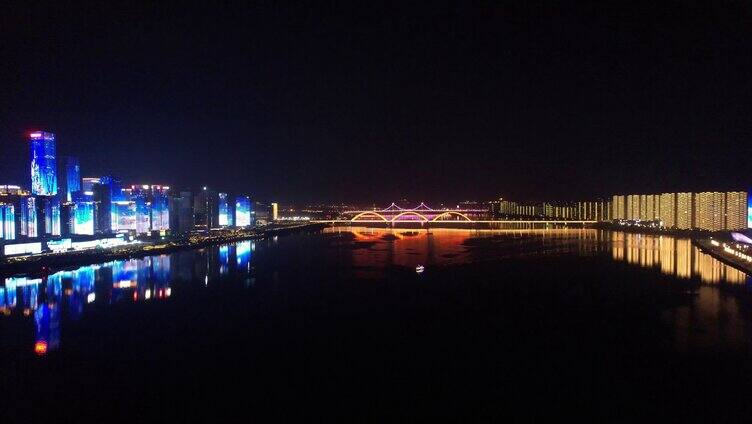长沙湘江一江两岸灯火辉煌的城市夜景