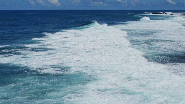 海浪巨浪波涛汹涌的大海