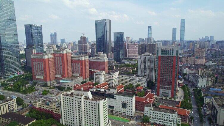 航拍中南大学湘雅医院全景