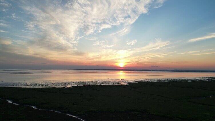 盘锦红海滩日出