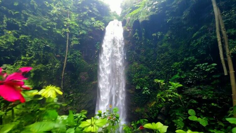 航拍高山流水