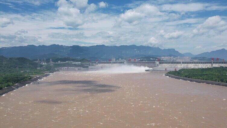 三峡大坝泄洪航拍延时