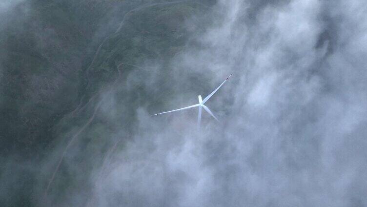 云海下的风车