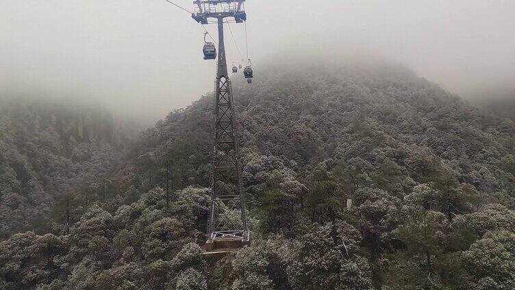 安徽黄山索道缆车雪山美景风景视频素材90