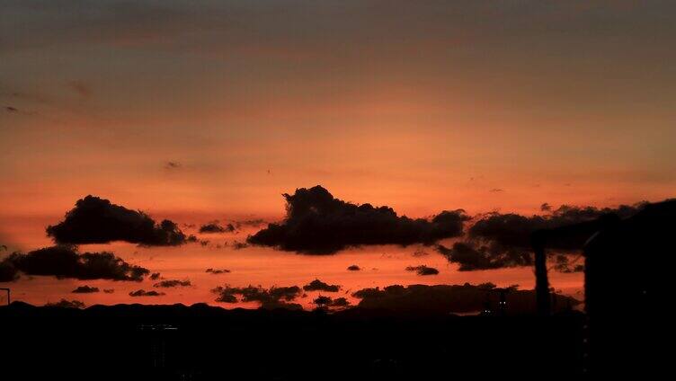 夜幕降临的夕阳延时摄影