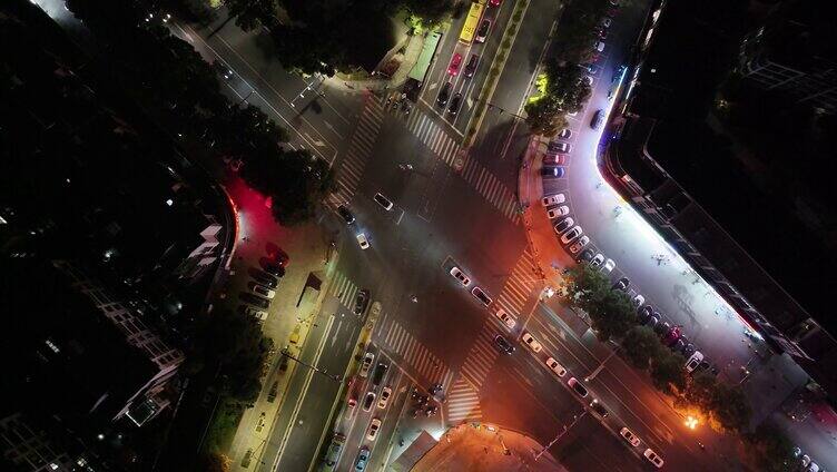 城市夜晚夜景十字路口航拍车流交通浙江绍兴