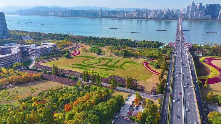 杭州钱塘江西兴大桥航拍车流交通城市风景风