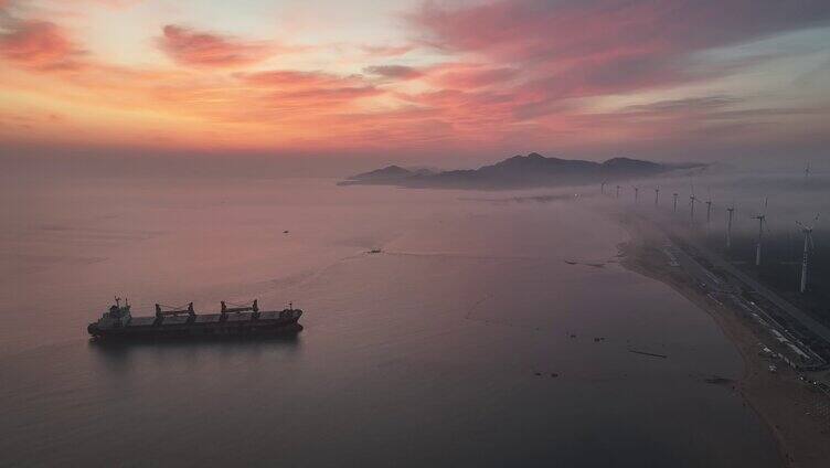 威海布鲁维斯号朝霞平流雾