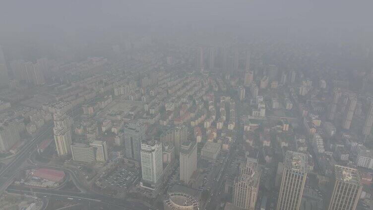 航拍-雾霾下的城市